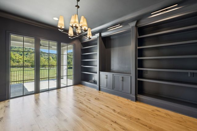 2245 Skinner Rd, Arrington, TN 37014
