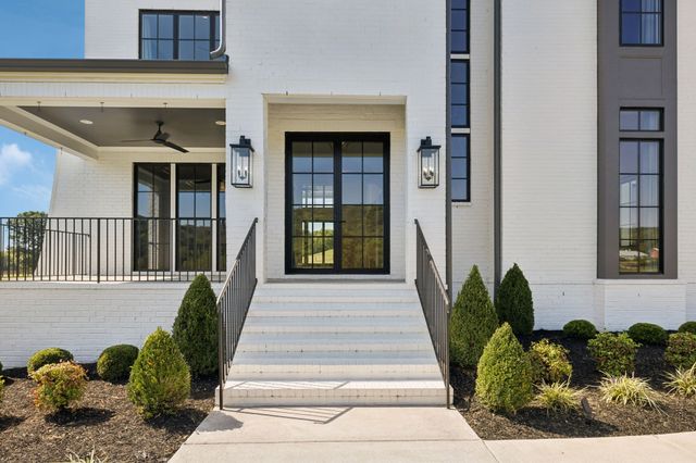 2245 Skinner Rd, Arrington, TN 37014