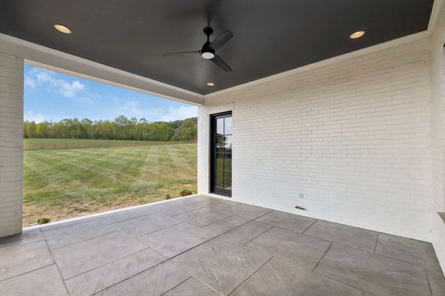 2245 Skinner Rd, Arrington, TN 37014