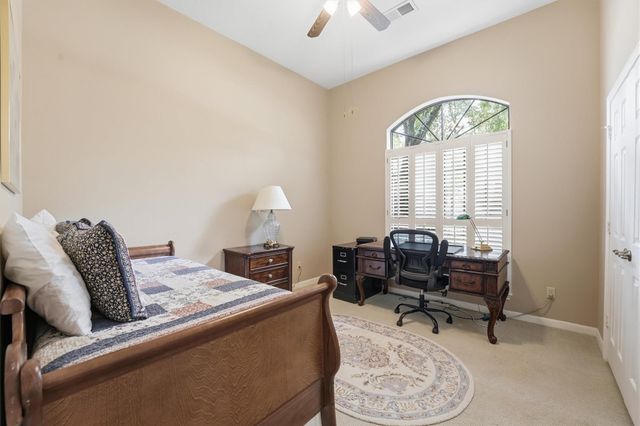 2 Wellington Lane A, Conroe, TX 77304