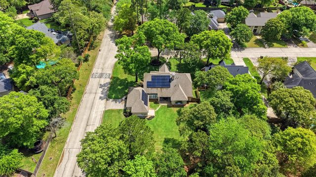 2 Wellington Lane A, Conroe, TX 77304