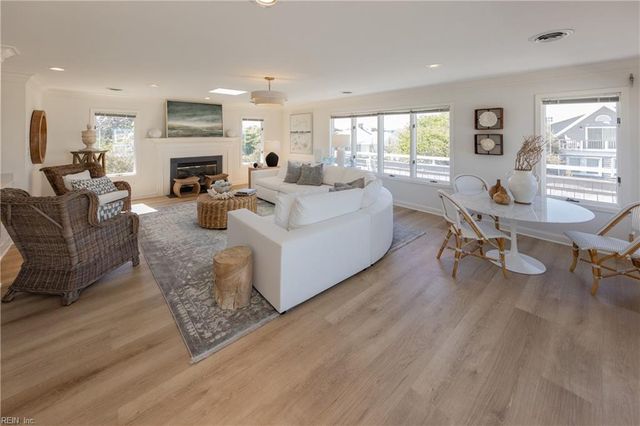 5207 Ocean Front AVE, Virginia Beach, VA 23451