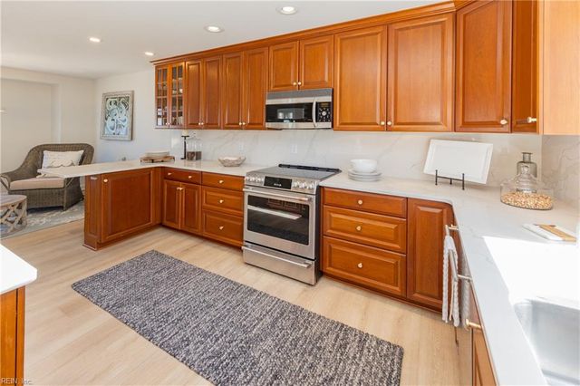 5207 Ocean Front AVE, Virginia Beach, VA 23451