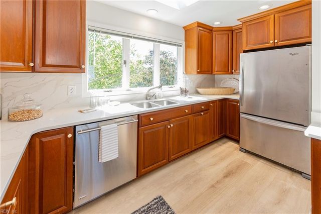 5207 Ocean Front AVE, Virginia Beach, VA 23451