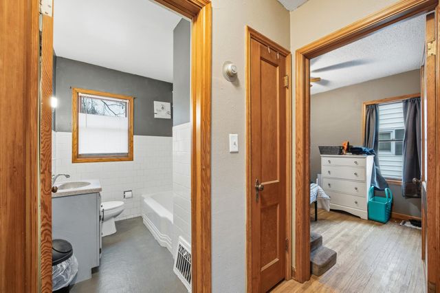 215 14th Street N, Moorhead, MN 56560