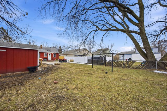 215 14th Street N, Moorhead, MN 56560