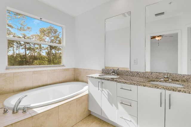 6208 SE Portofino Circle, Hobe Sound, FL 33455