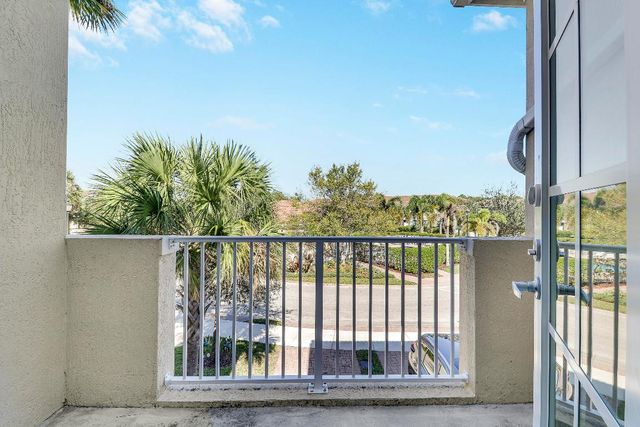 6208 SE Portofino Circle, Hobe Sound, FL 33455