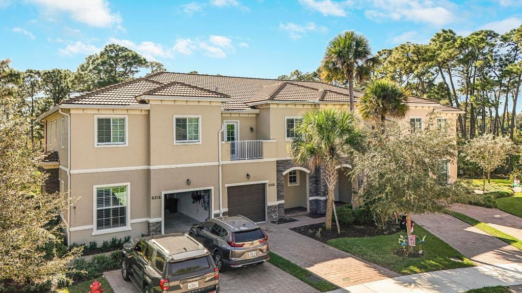 6208 SE Portofino Circle, Hobe Sound, FL 33455