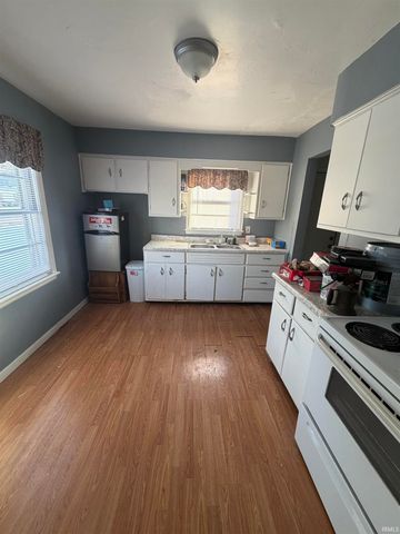 810 Mckinnie Avenue, Fort Wayne, IN 46806