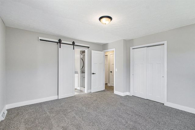 6427 Eagle Ridge Drive, Kalamazoo, MI 49004