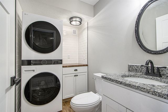 6427 Eagle Ridge Drive, Kalamazoo, MI 49004