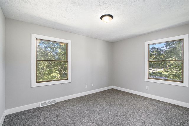 6427 Eagle Ridge Drive, Kalamazoo, MI 49004