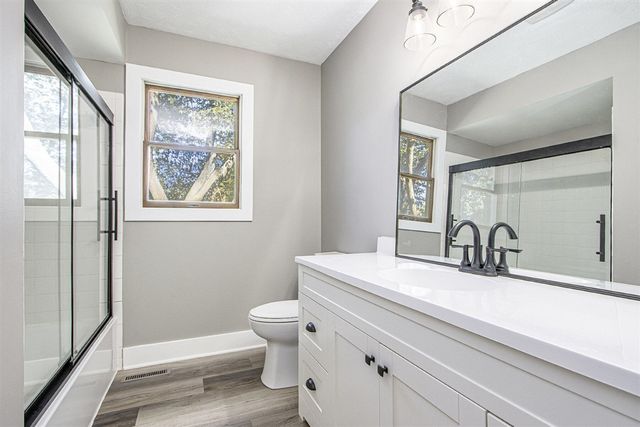 6427 Eagle Ridge Drive, Kalamazoo, MI 49004