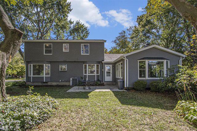 6427 Eagle Ridge Drive, Kalamazoo, MI 49004