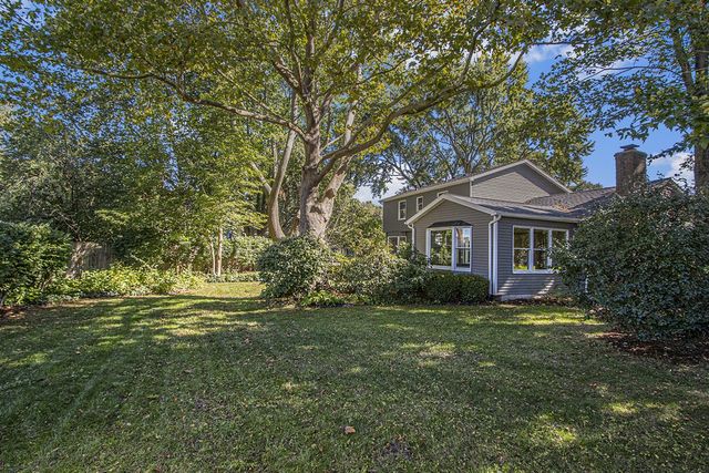 6427 Eagle Ridge Drive, Kalamazoo, MI 49004