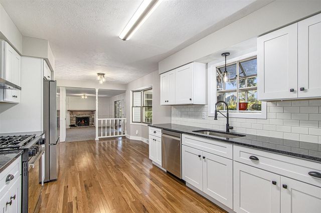 6427 Eagle Ridge Drive, Kalamazoo, MI 49004