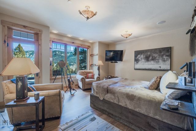 81 Steamboat Trail, Gallatin Gateway, MT 59730