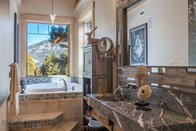 81 Steamboat Trail, Gallatin Gateway, MT 59730