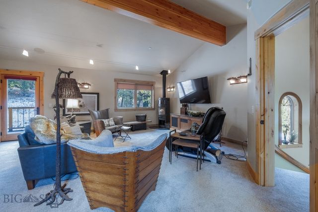 81 Steamboat Trail, Gallatin Gateway, MT 59730