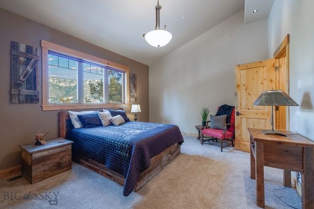 81 Steamboat Trail, Gallatin Gateway, MT 59730