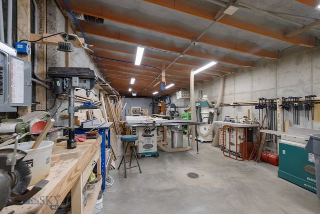 81 Steamboat Trail, Gallatin Gateway, MT 59730