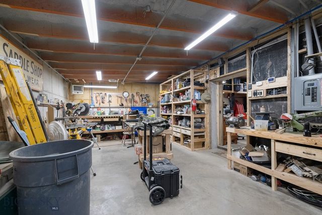 81 Steamboat Trail, Gallatin Gateway, MT 59730