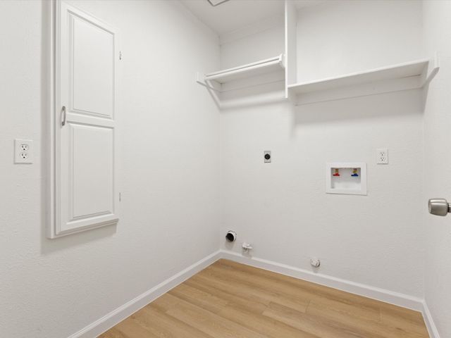 612 Desoto Drive, Desoto, TX 75115