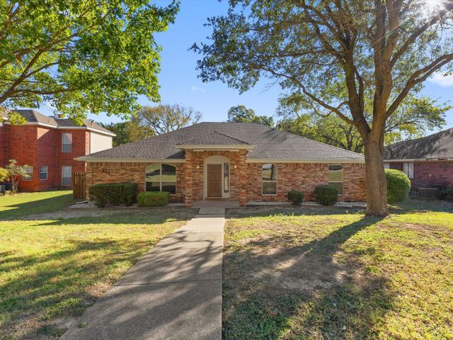 612 Desoto Drive, Desoto, TX 75115