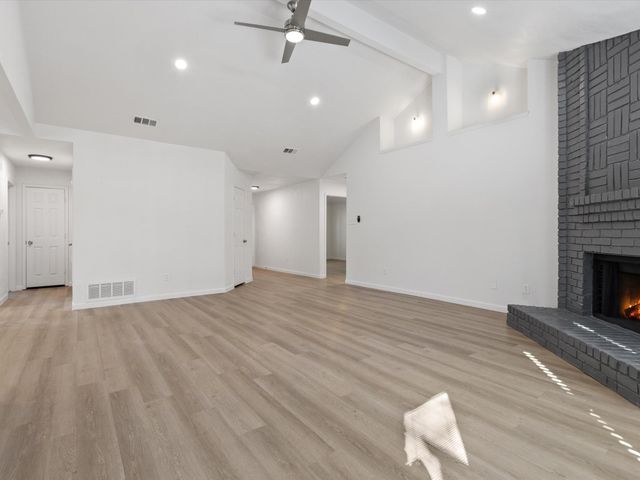 612 Desoto Drive, Desoto, TX 75115