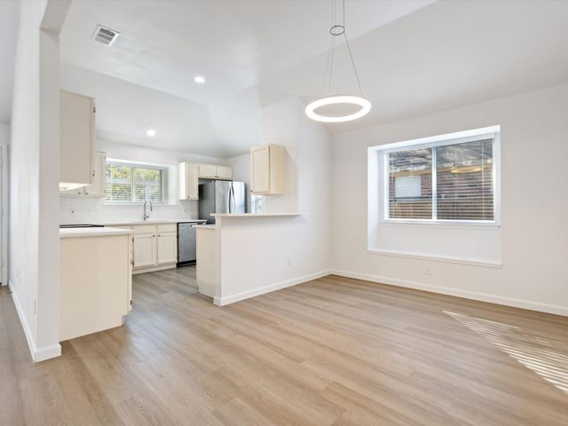 612 Desoto Drive, Desoto, TX 75115