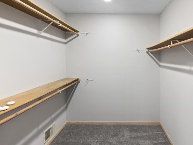 7245 Woodstock Curve, Bloomington, MN 55438