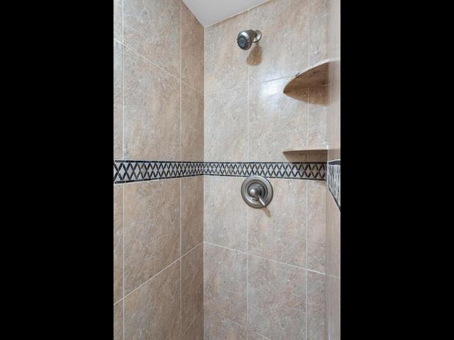 7245 Woodstock Curve, Bloomington, MN 55438