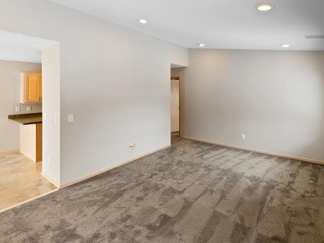 7245 Woodstock Curve, Bloomington, MN 55438