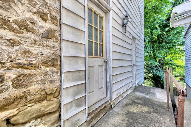 205 N 3rd STREET, Jeannette, PA 15644