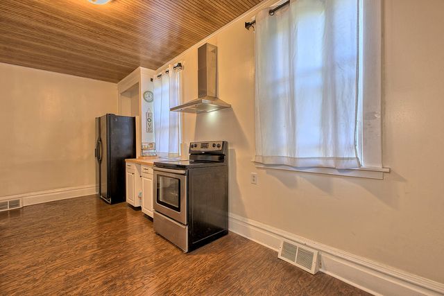 205 N 3rd STREET, Jeannette, PA 15644