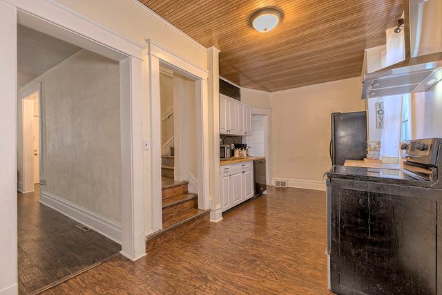 205 N 3rd STREET, Jeannette, PA 15644