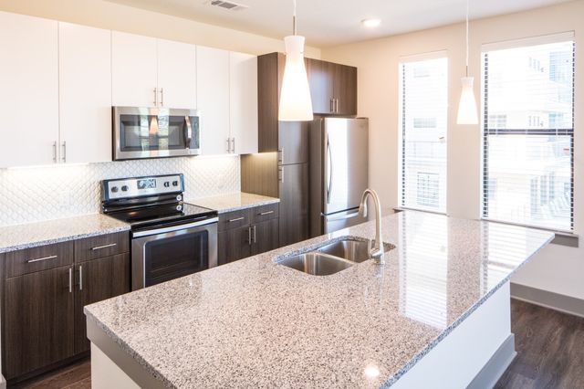 2175 Tucker Street 2302, Dallas, TX 75214