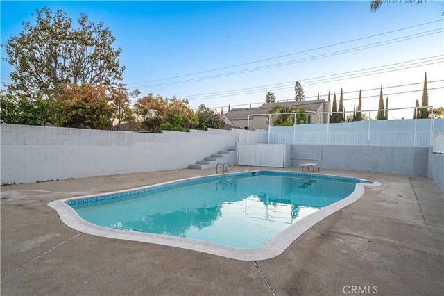 1623 N Vallejo Way, Upland, CA 91784