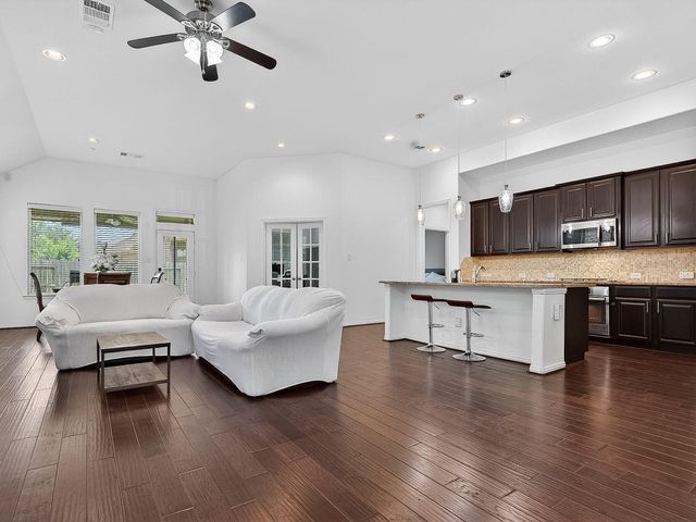 6006 Hedgepark Drive, Richmond, TX 77407