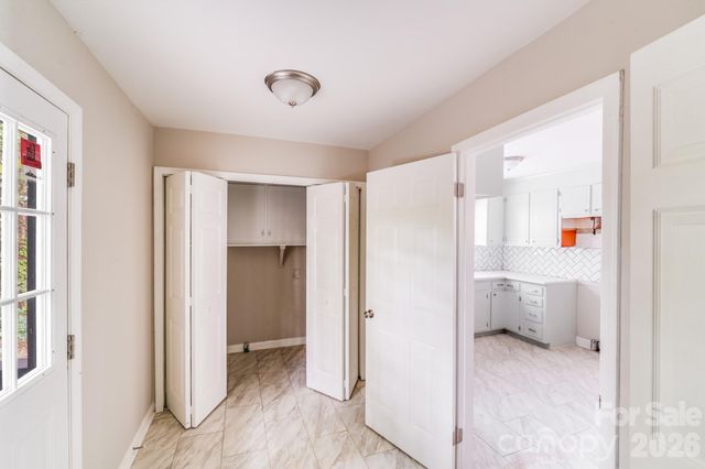 8337 Reedy Creek Road, Charlotte, NC 28215