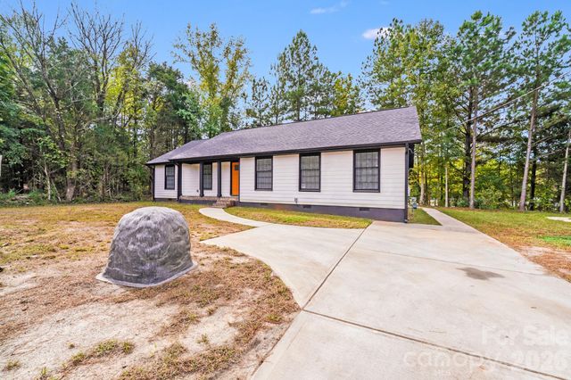 8337 Reedy Creek Road, Charlotte, NC 28215