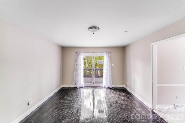 8337 Reedy Creek Road, Charlotte, NC 28215