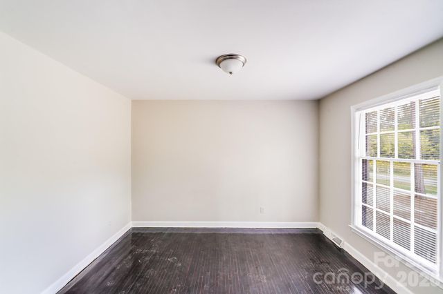 8337 Reedy Creek Road, Charlotte, NC 28215