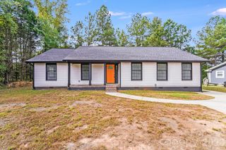 8337 Reedy Creek Road, Charlotte, NC 28215