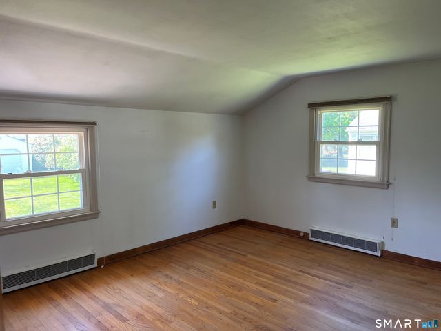 32 Cloverdale Road, Southington, CT 06489