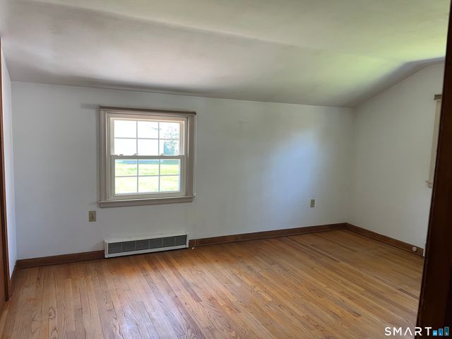 32 Cloverdale Road, Southington, CT 06489