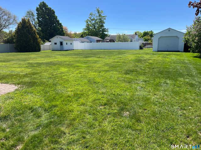 32 Cloverdale Road, Southington, CT 06489