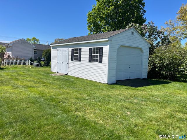 32 Cloverdale Road, Southington, CT 06489