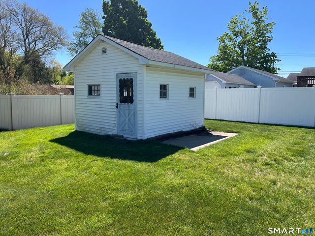 32 Cloverdale Road, Southington, CT 06489